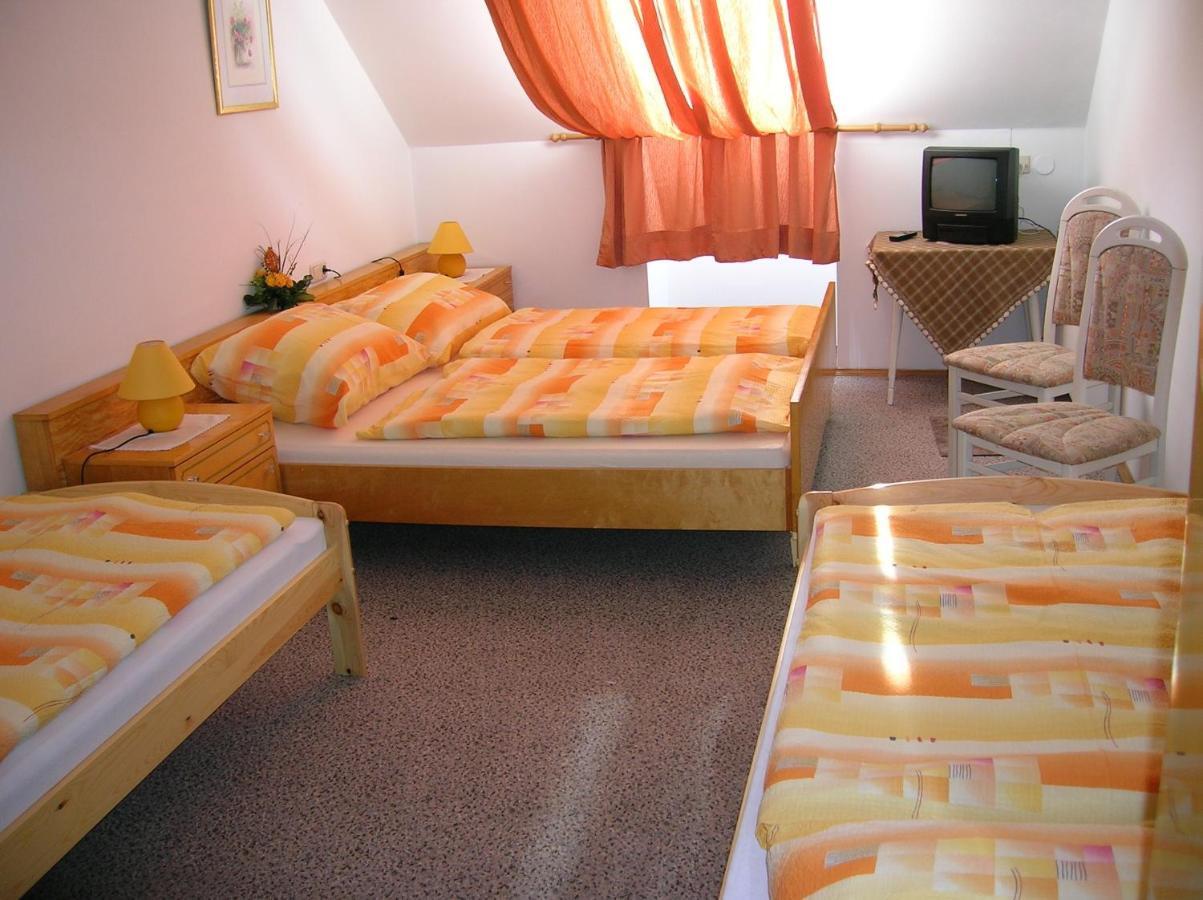 ホテル Gasthof Murauerhof Sankt Peter am Kammersberg 部屋 写真